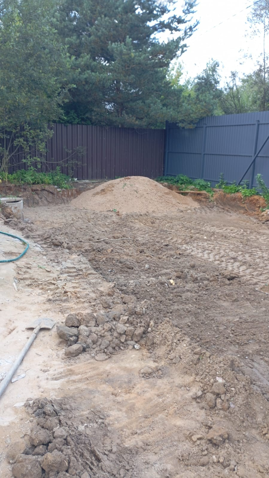 Раскопка котлована 