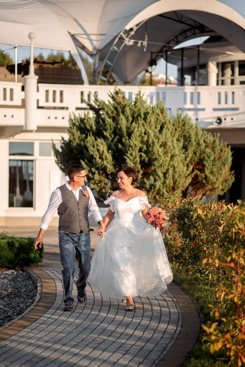Свадебные прогулки. Семейный и женский фотограф Лоо Краснодар Сочи Энем Татьяна Трибурт