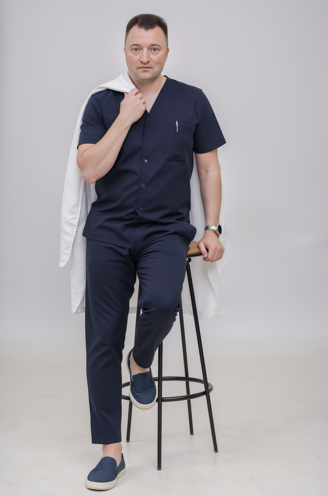 Обучение. Нейро креатор Саша Кинбер: нейрофото, генерация видео, обучение