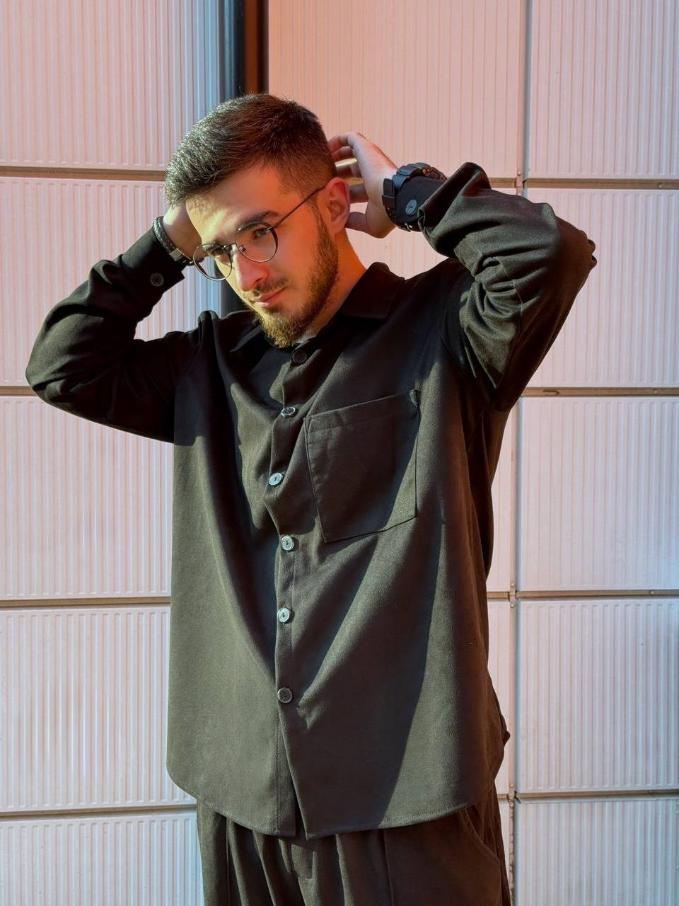 Акбер Ш. LUNAPRO Дом стильных, сборных и индивидуальных съемок для брендов