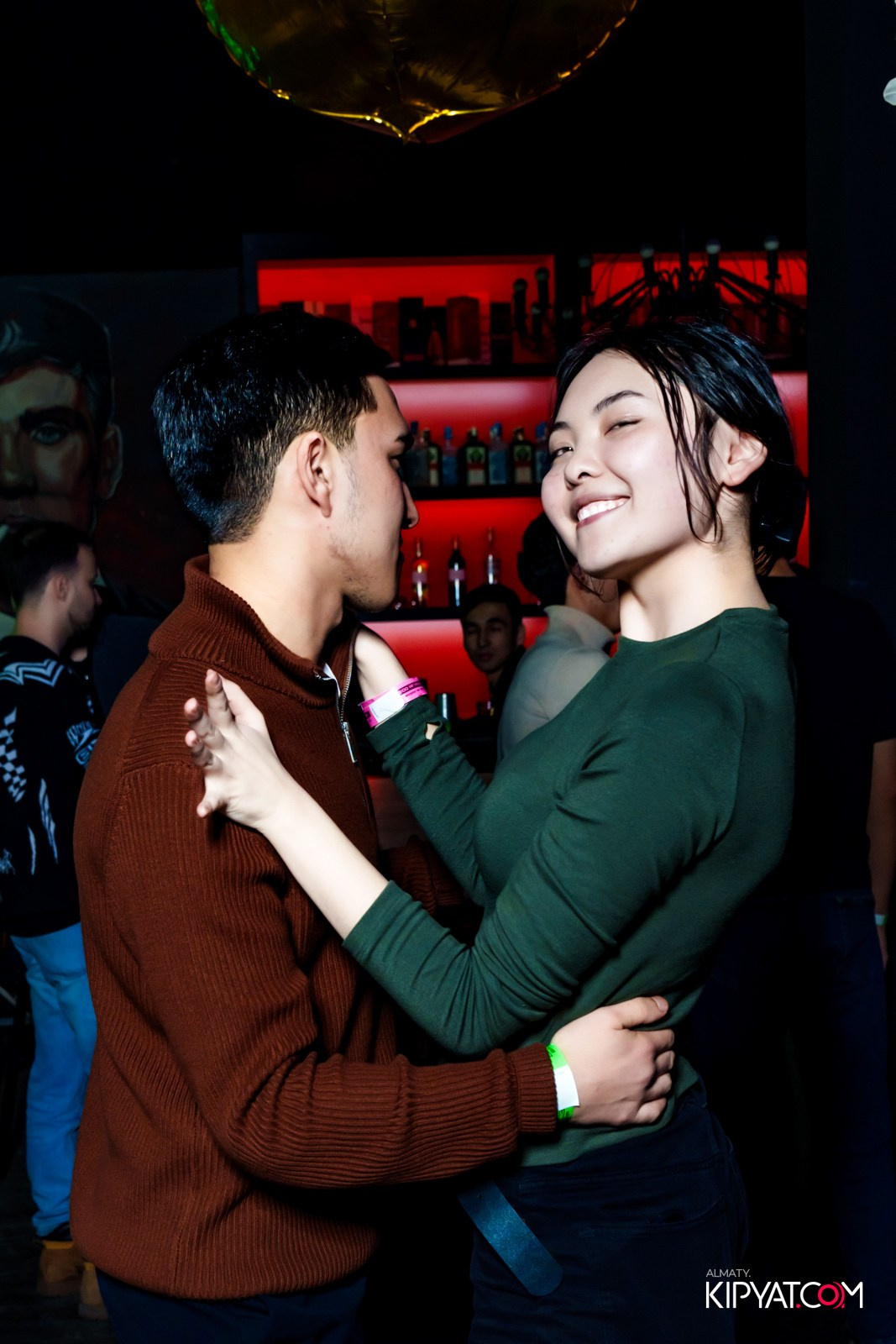 UYAT EMES BAR. КИПЯТКОМ АЛМАТЫ! Фотосъемка мероприятий в Алматы