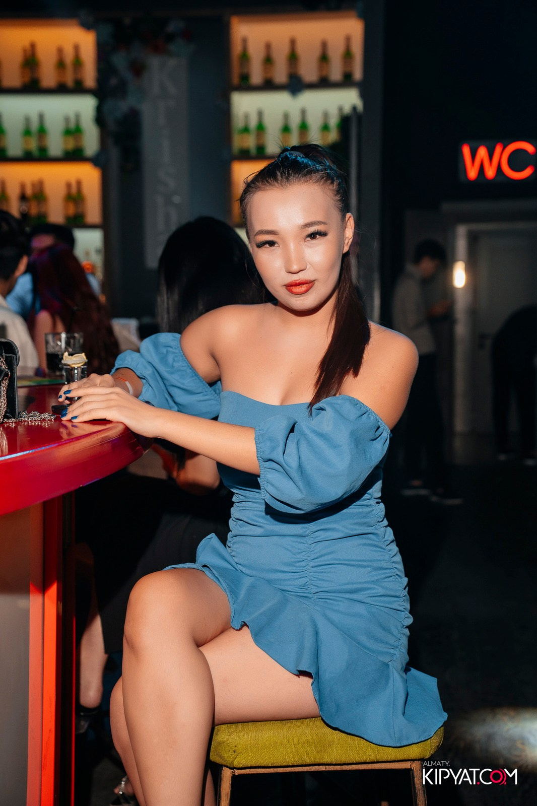 UYAT EMES BAR. КИПЯТКОМ АЛМАТЫ!