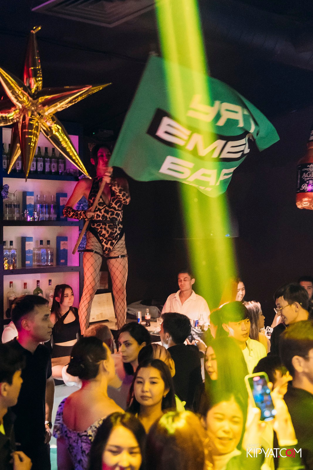 UYAT EMES BAR. КИПЯТКОМ АЛМАТЫ!