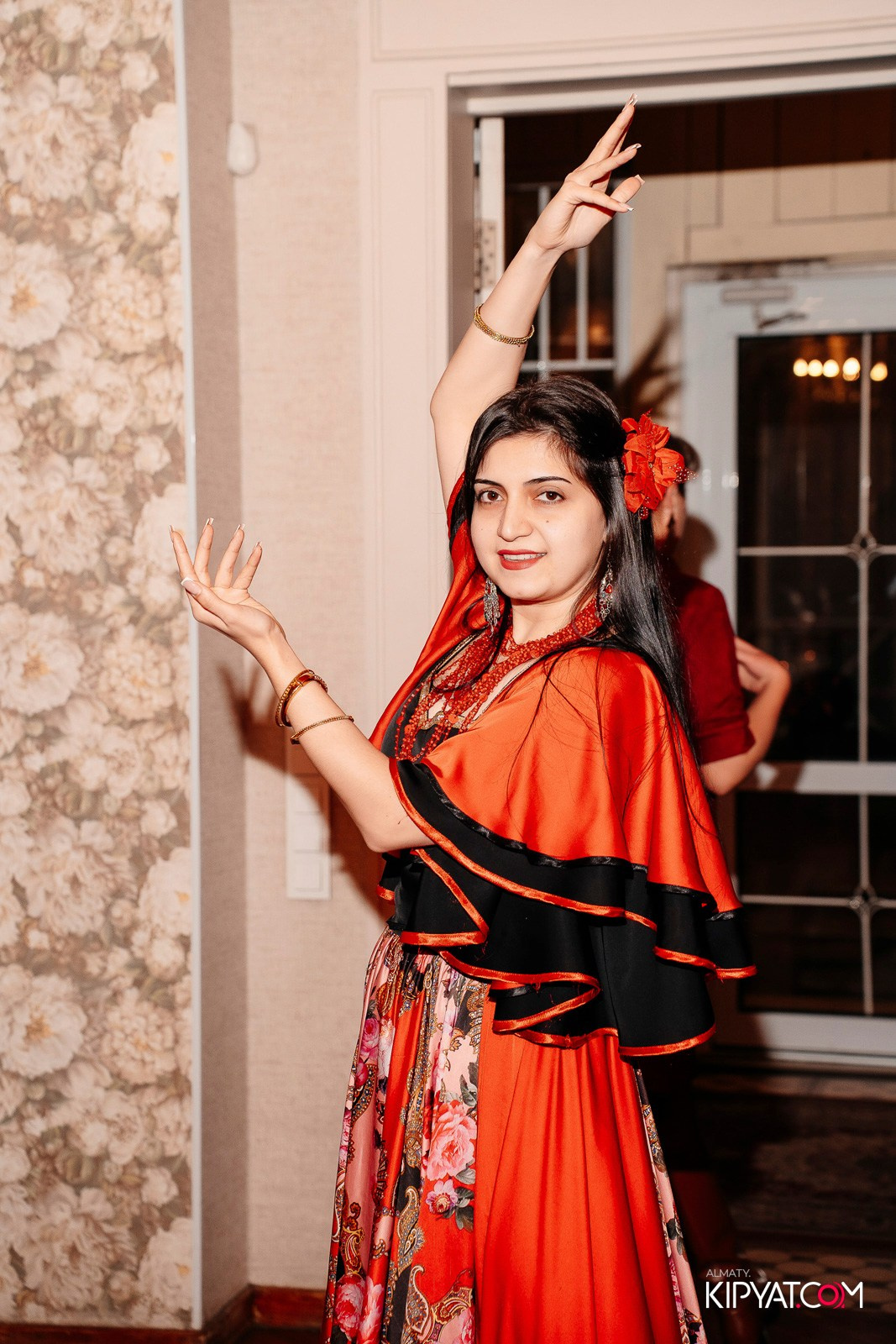 РЕСТОРАН МАРЬИНА РОЩA. КИПЯТКОМ АЛМАТЫ!