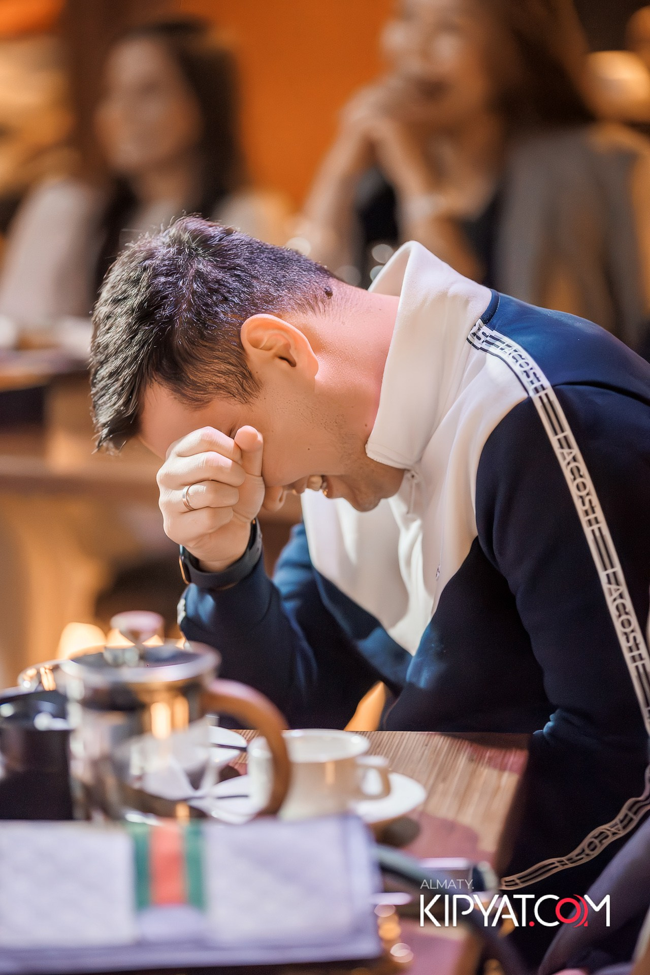 СОЛЬНЫЙ СТЕНДАП КОНЦЕРТ АЛЕКСАНДРА МЕРКУЛЬ. КИПЯТКОМ АЛМАТЫ!