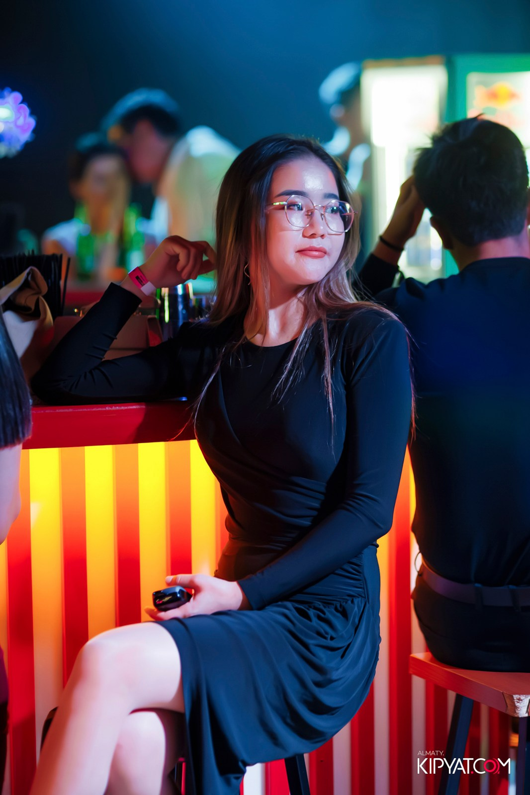 UYAT EMES BAR. КИПЯТКОМ АЛМАТЫ!