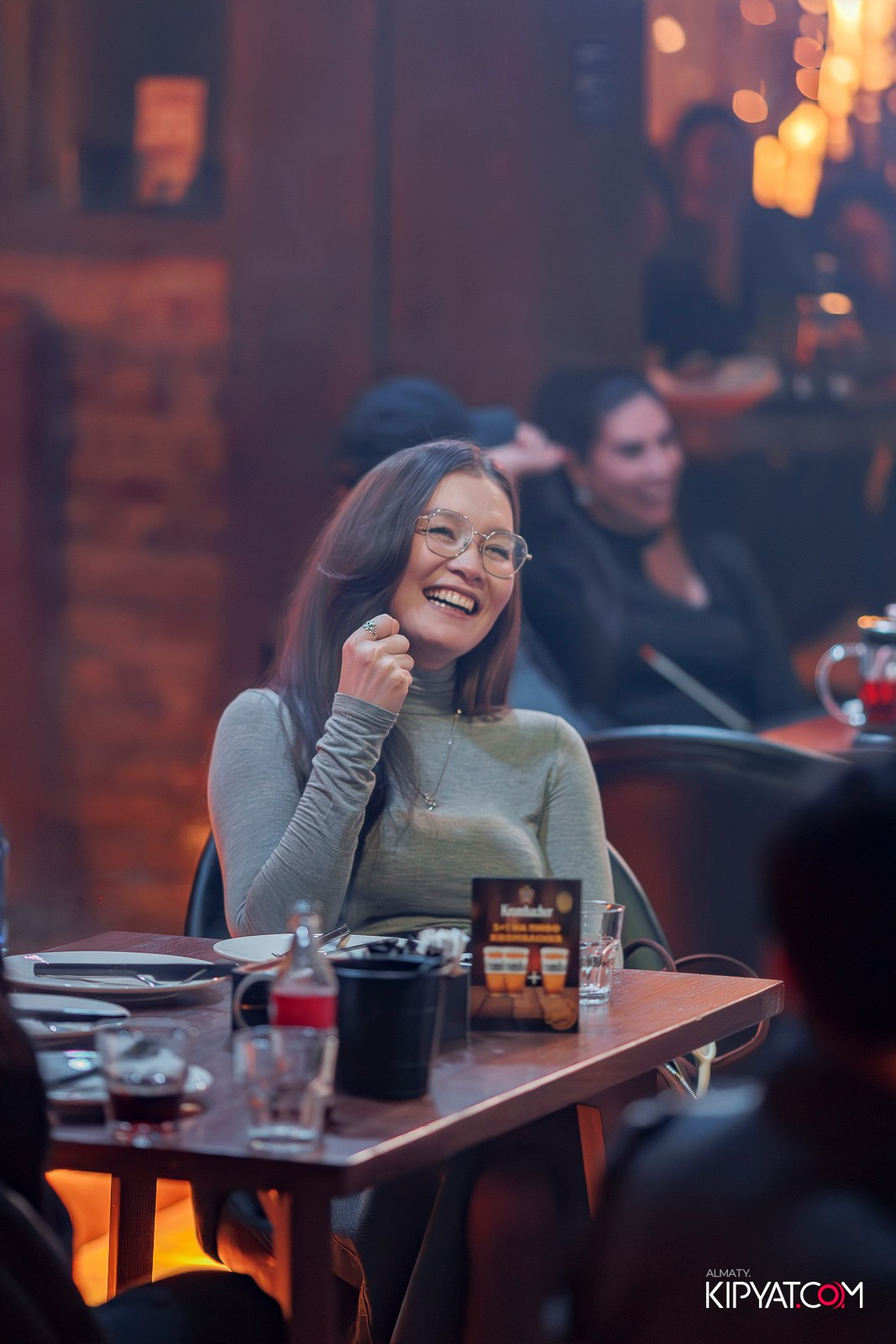 STAND UP КОНЦЕРТ АЛЕКСАНДРА МЕРКУЛЬ. КИПЯТКОМ АЛМАТЫ! Фотосъемка мероприятий в Алматы