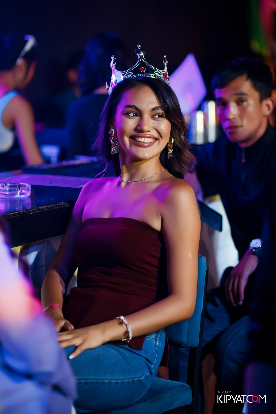 UYAT EMES BAR. КИПЯТКОМ АЛМАТЫ!