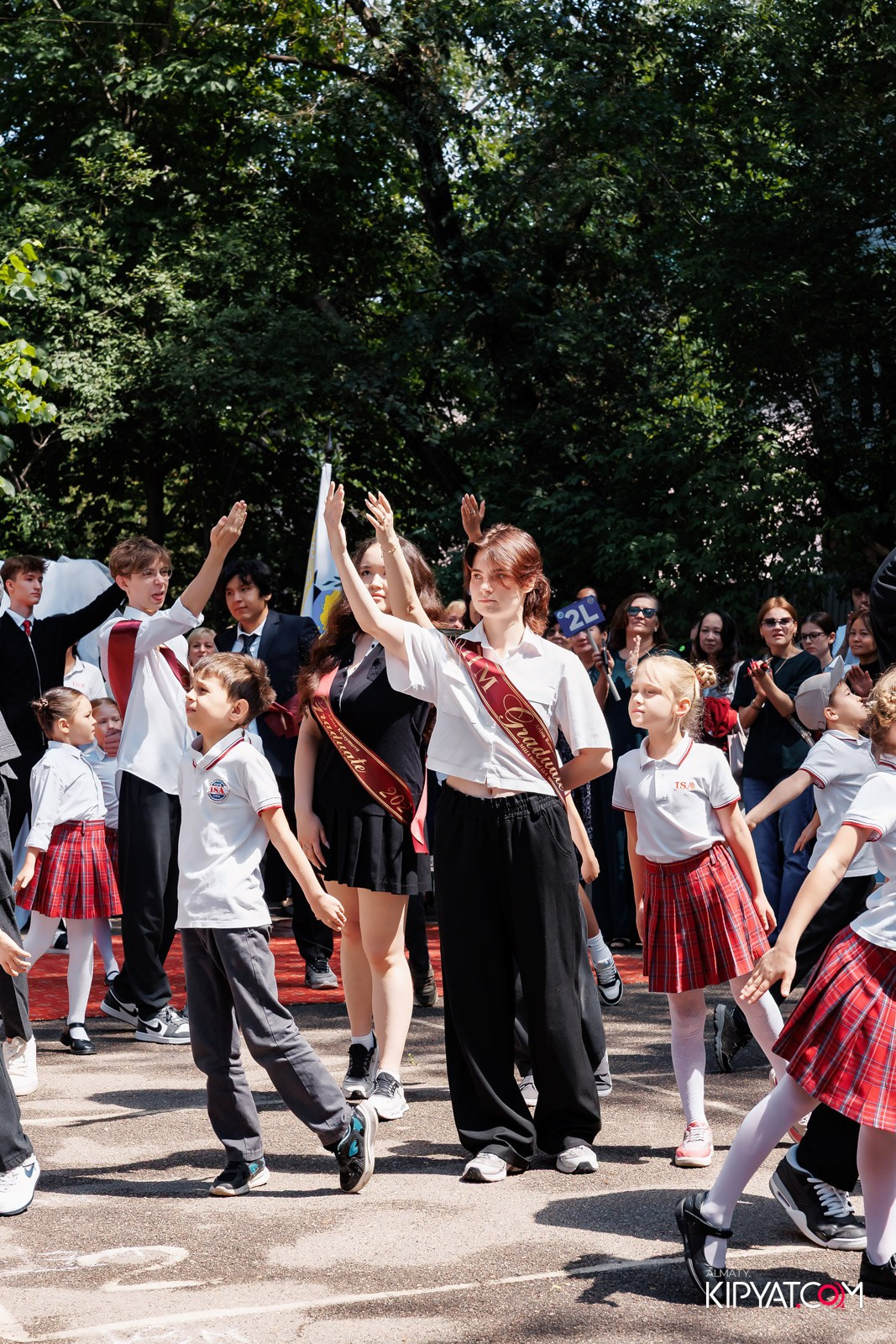 МЕЖДУНАРОДНАЯ ШКОЛА АЛМАТЫ — ВЫПУСК 2025. КИПЯТКОМ АЛМАТЫ!
