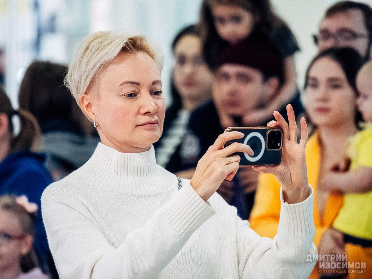 Открытие фотовыставки «Папа в кадре»