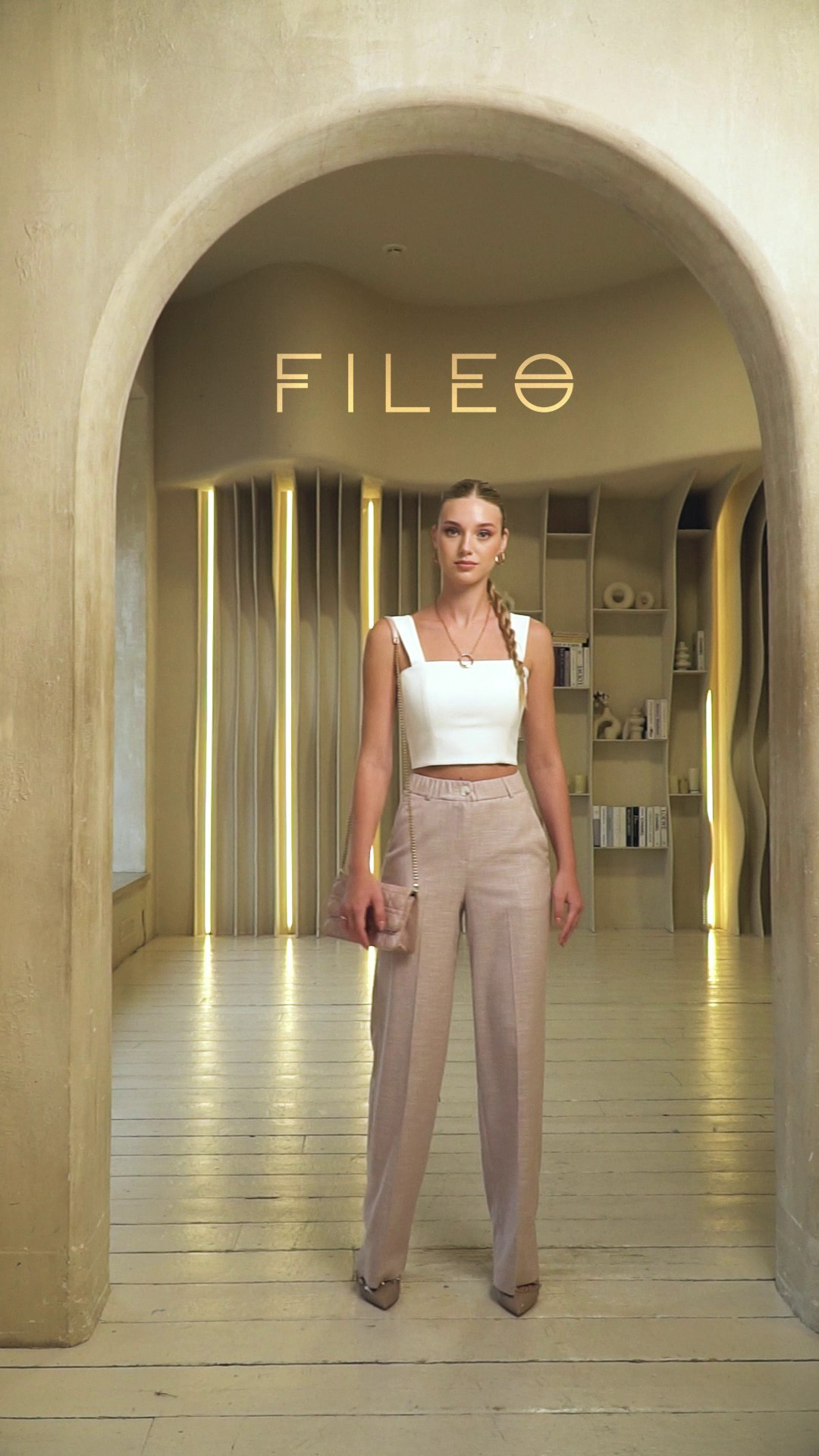 Reels&Shorts. Видеосъемка свадеб и лавстори, студийная съемка, видеопортреты, фешн-съемки в Москве и МО