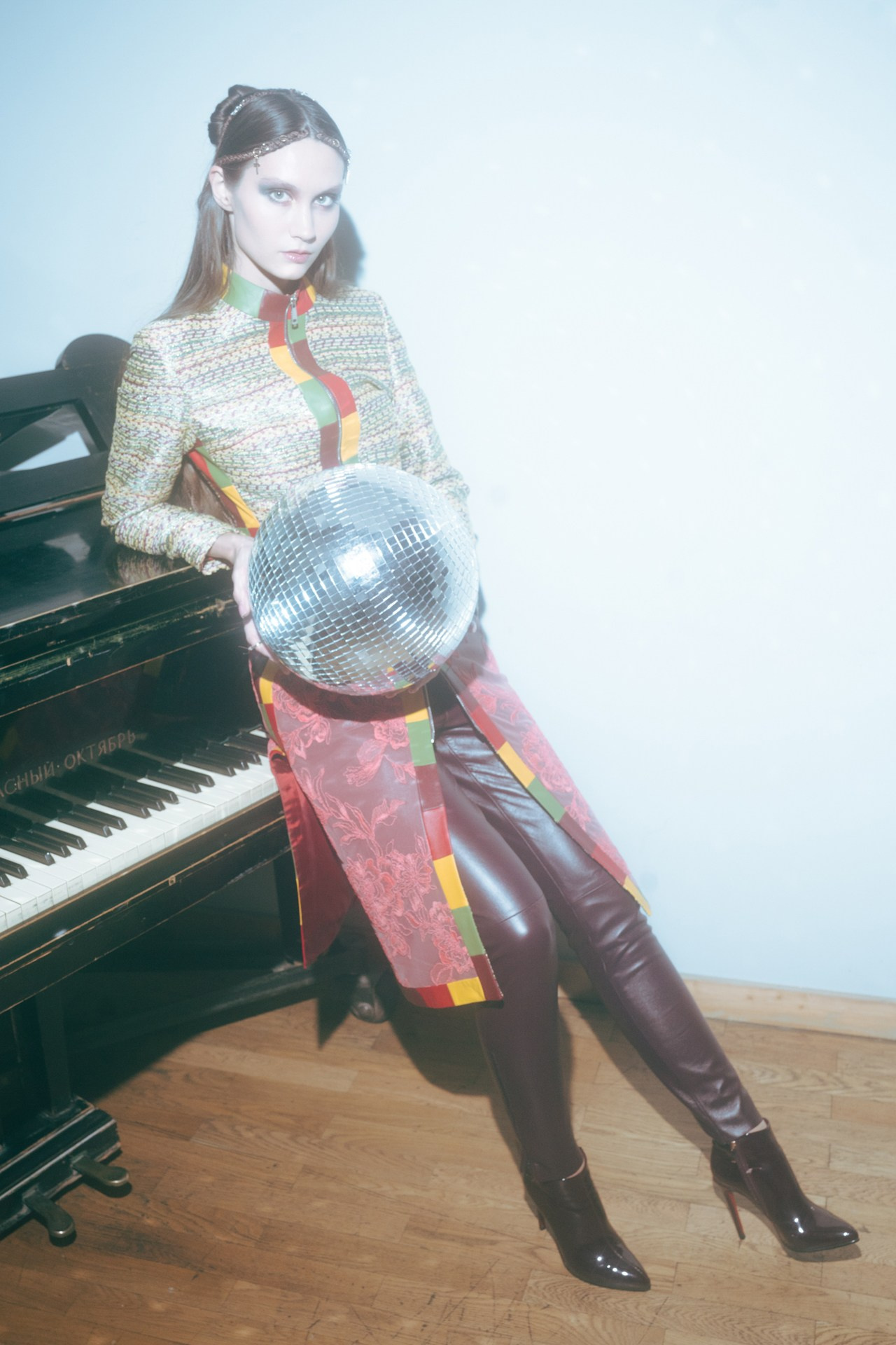 SPbFW 2024 season II. Репортажный и студийный фотограф в Санкт-Петербурге Марк Скворцов