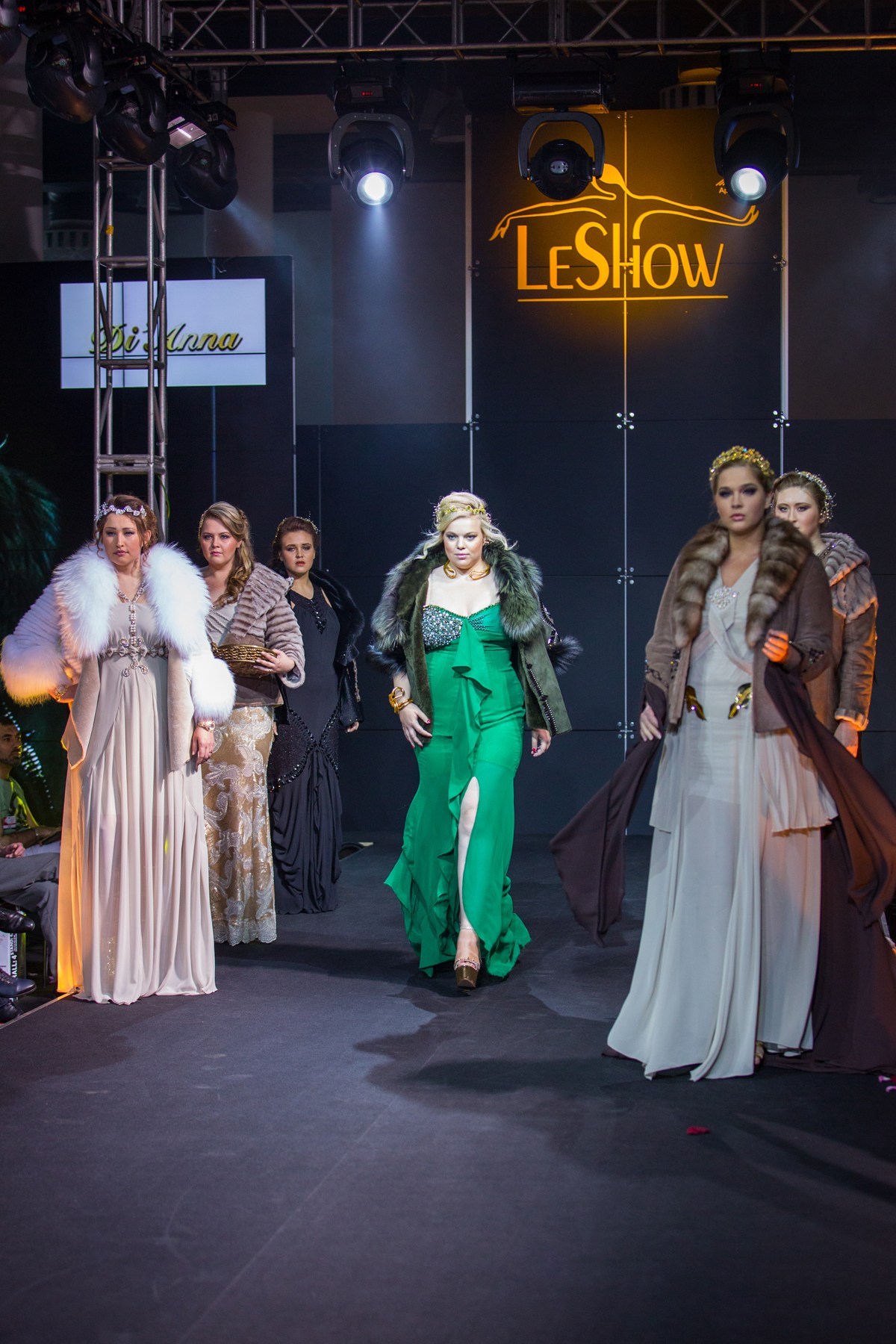 Модный показ LeShow, Москва, 2014. Портретные фотографы в Москве — Анна и Алексей Бородины