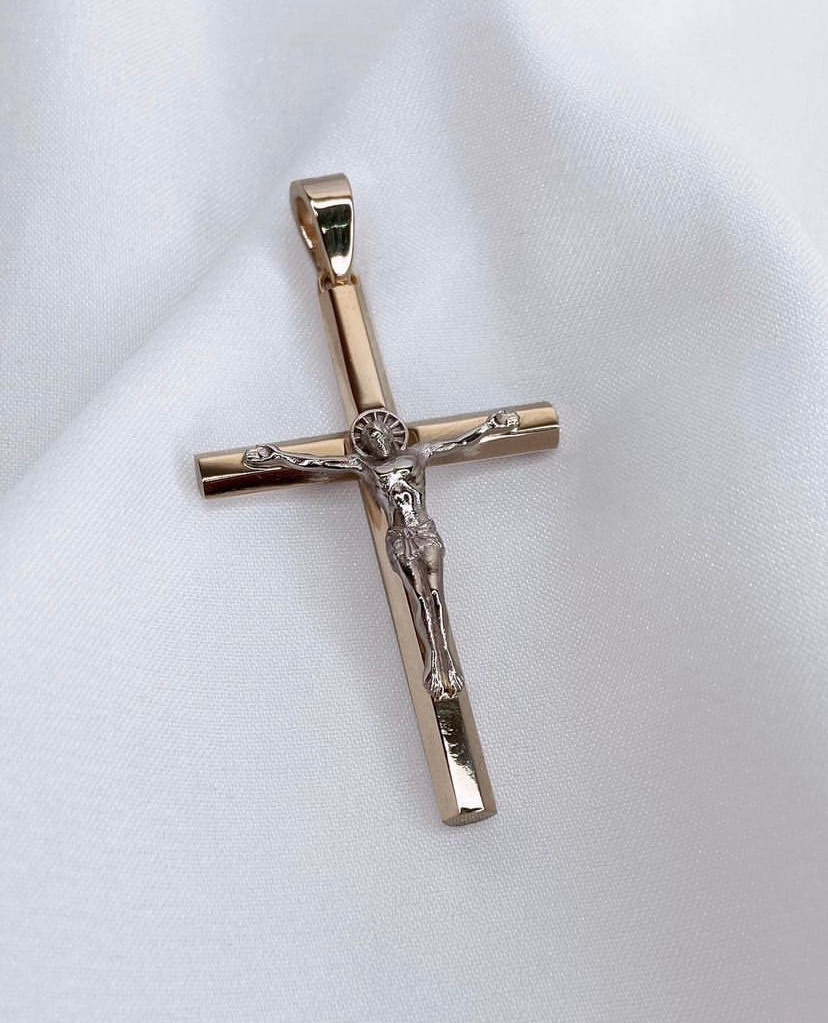 Кресты. Семейная ювелирная мастерская ARMA