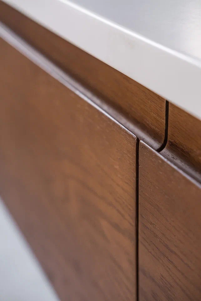 Брусничная. «Roots» полный цикл производства мебели и интерьерных решений