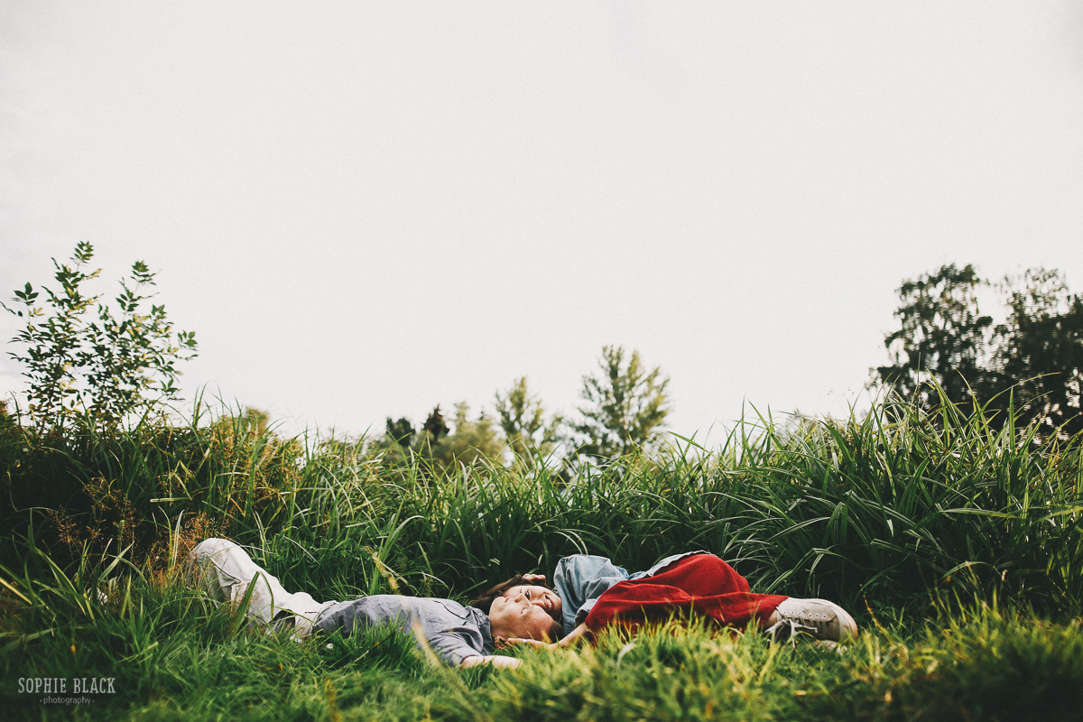 Алая птичка. Соня Черных (sophieblack)