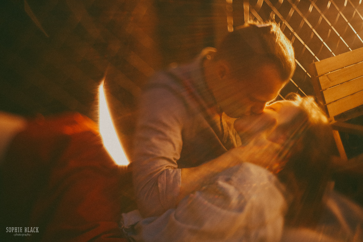 Алая птичка. Соня Черных (sophieblack)