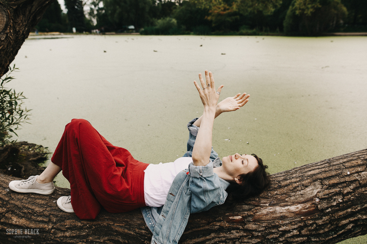 Алая птичка. Соня Черных (sophieblack)