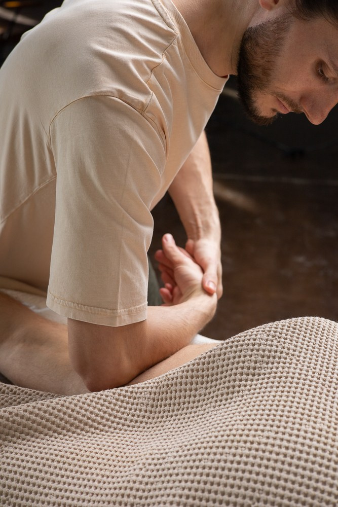 Массаж. Семейный и Свадебный фотограф в Сочи