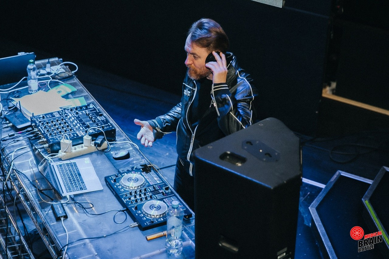 Первый медицинский квиз «Medical Brain Battle» сезон 2023. Ведущий на свадьбу, корпоратив и юбилей в Москве Сергей Рябинин