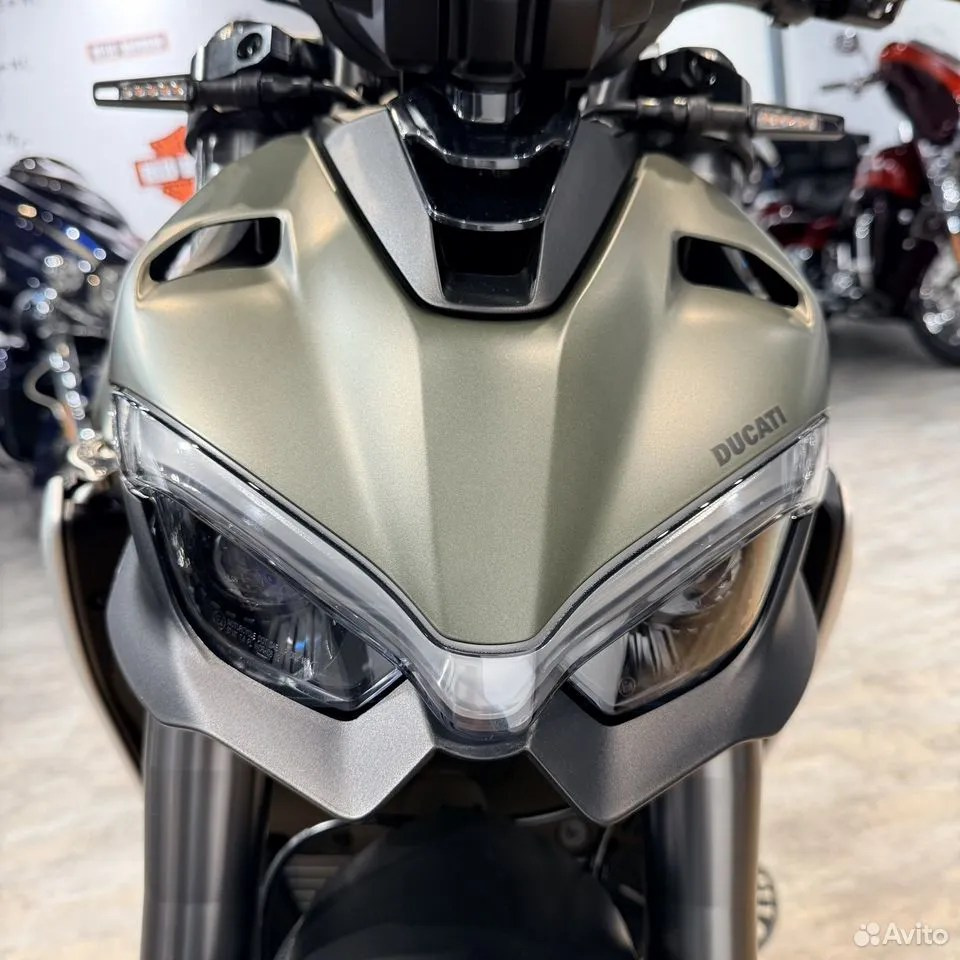 Ducati Streetfighter V2, 2023. Hello Davidson, Москва. Только хорошие мотоциклы…