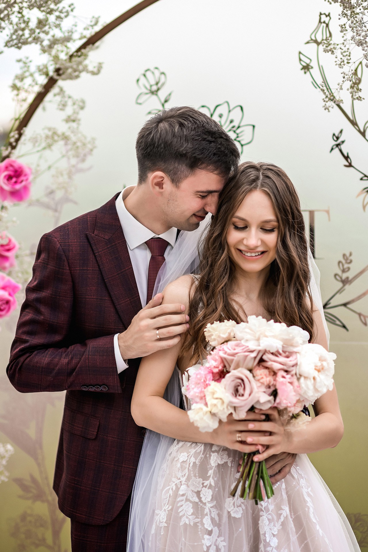 🦌 Игорь и Таня — стильная свадьба в Сибирском сафари-клубе | Городская фотосессия в центре Красноярска. 📸 Свадебный и семейный фотограф в Красноярске Тихомиров Евгений | 17 лет опыта | 800+ свадеб