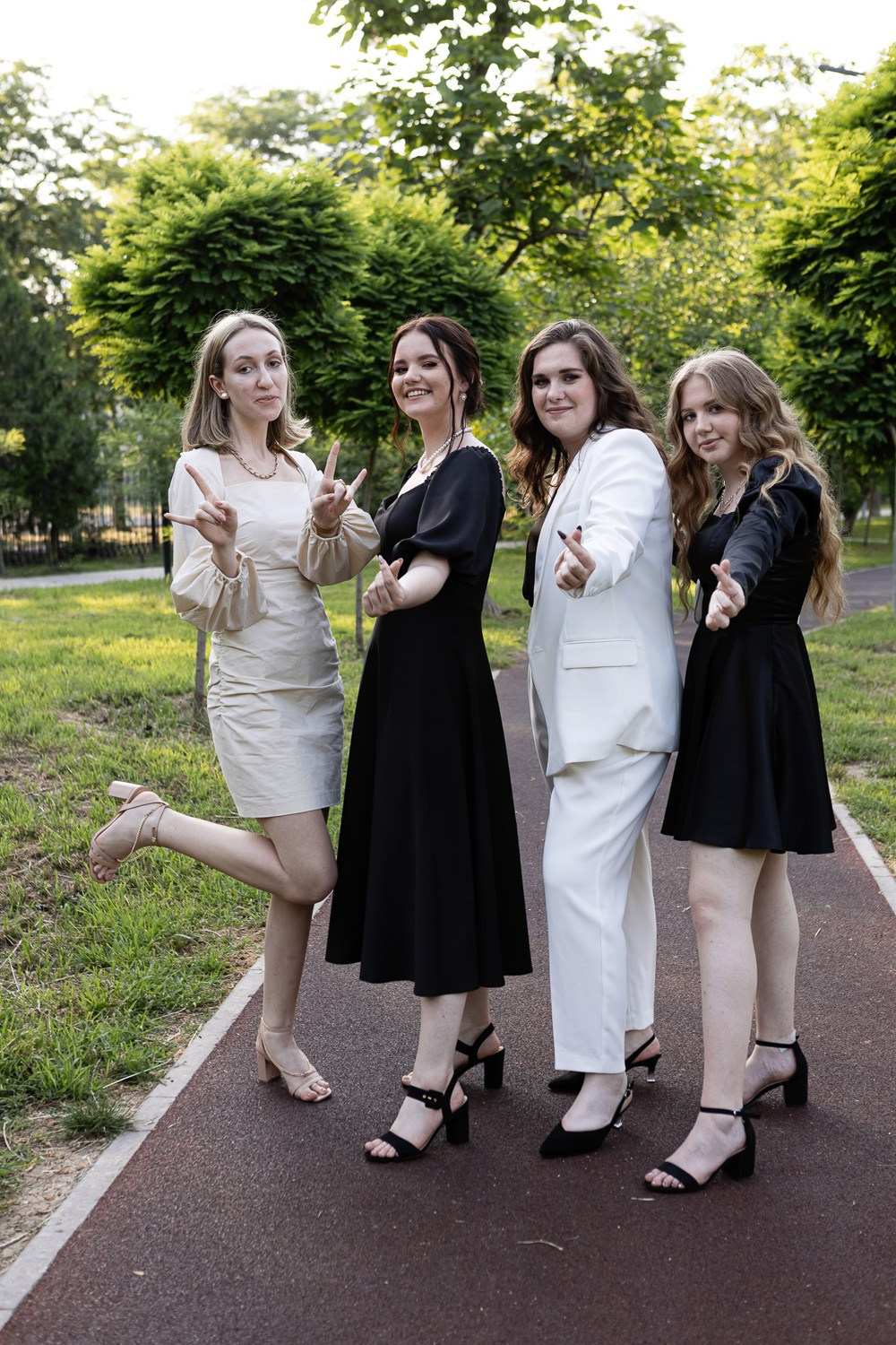 Фотосъёмка выпускного в школе. Свадебный фотограф, фотосъемка в Крыму, Севастополе, Симферополе, Ялте