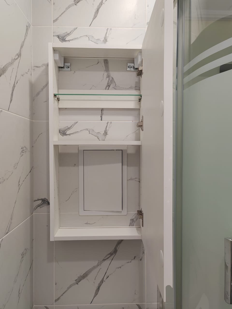 Ванная комната (ул. Короленко д. 73). Ремонт санузла, туалета, ванной под ключ в Казани. Укладка плитки