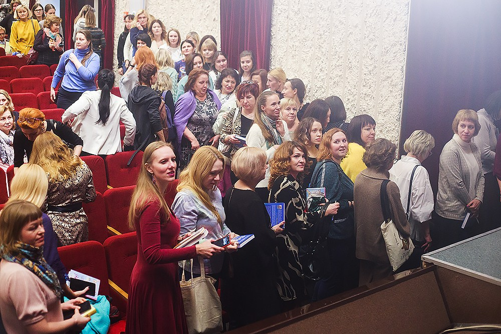 Стендап Ольги Савельевой «Всё обязательно наладится». Детский и семейный фотограф, фотограф мероприятий Нижний Новгород