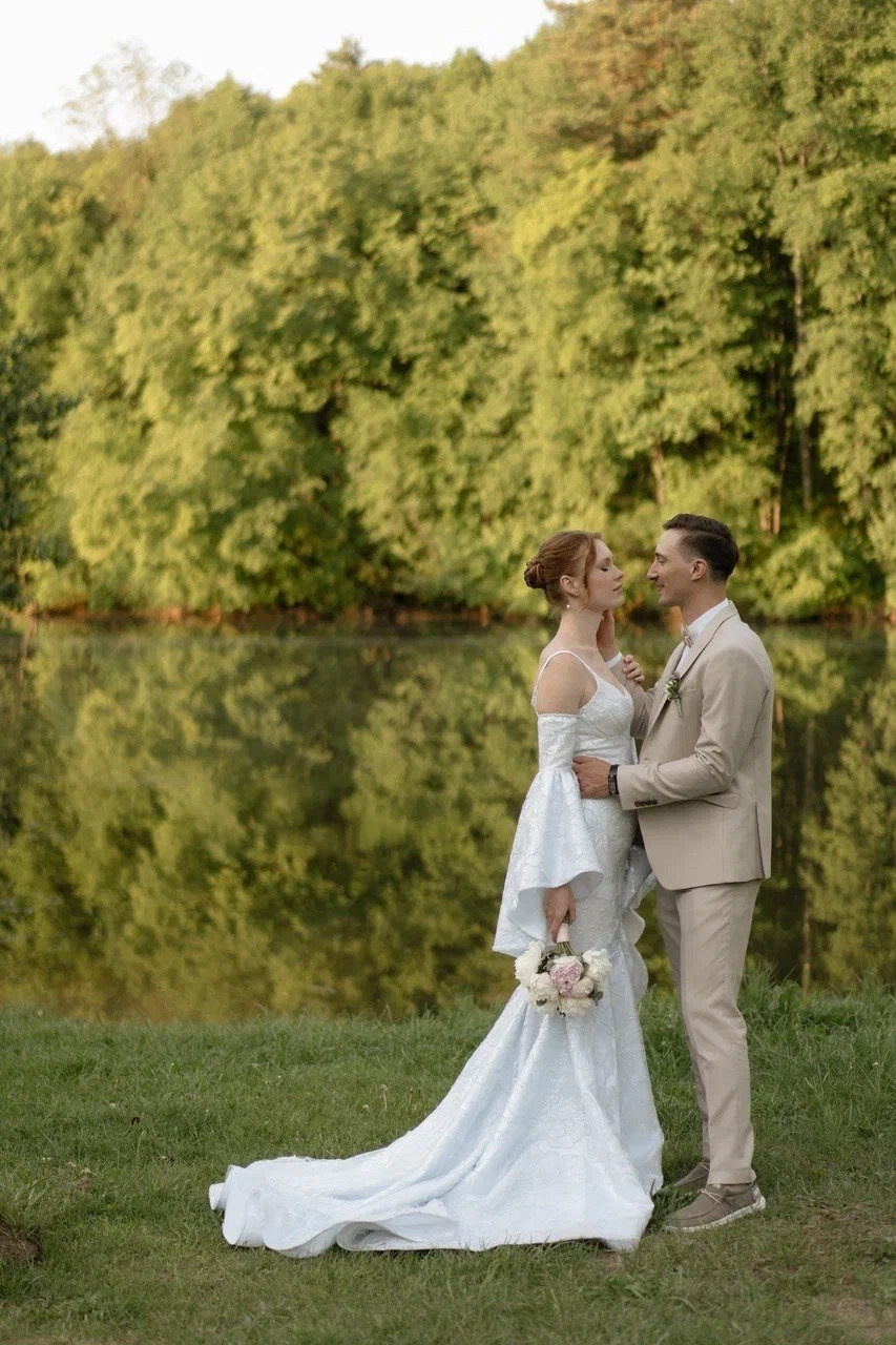 Примеры свадебных платьев. Модельер Евгений Бременев