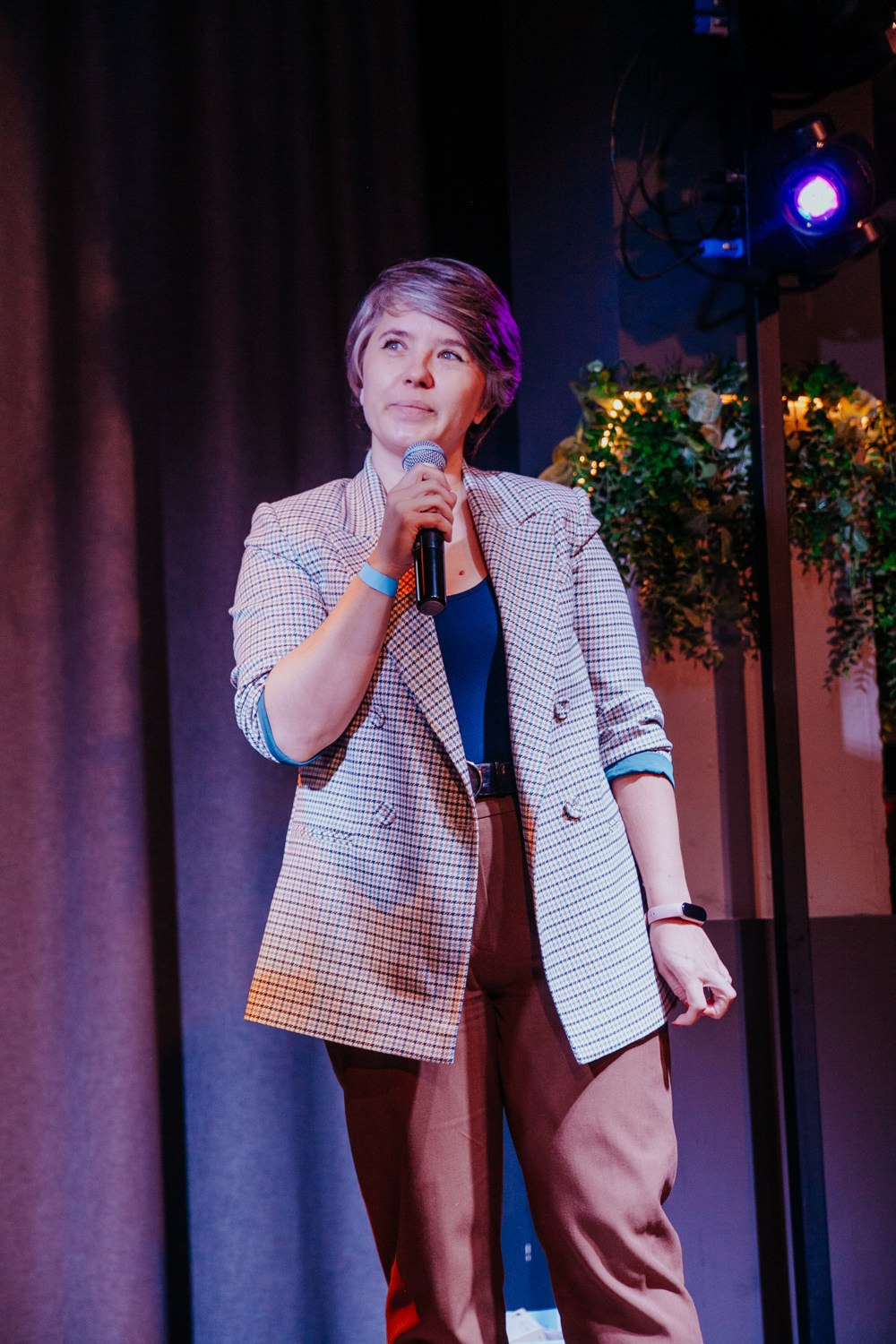 Презентация «Iphone 15». Свадебный и детский фотограф в Волгограде Слава Белов