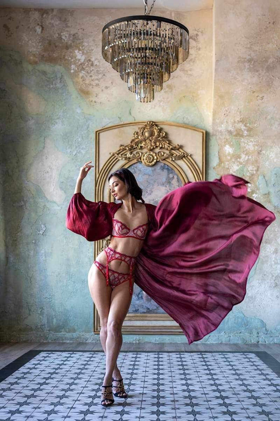 Remoteportfolio. Official website of the international art model Naya