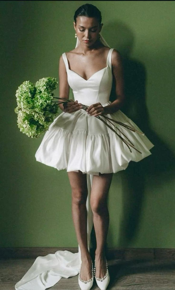 Образ невесты. Платье, макияж и укладка. Валеева Виктория | Свадебный фотограф в Ростове-на-Дону и Москве