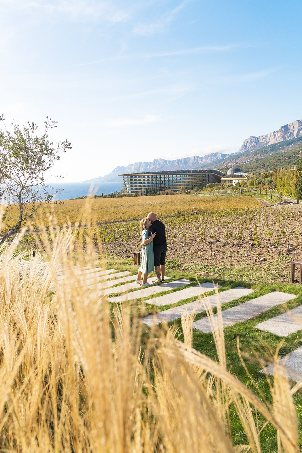 Съёмка на территории отеля. Семен Соколов