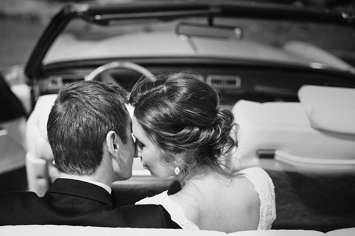 Фотосессия свадебной регистрации, фотограф Денис Шмигирилов, фотограф на свадьбу, свадебная регистрация, свадебные кольца купить, букет невесты магазины, прическа на свадьбу, свадебный визажист, аренда машины на свадьбу