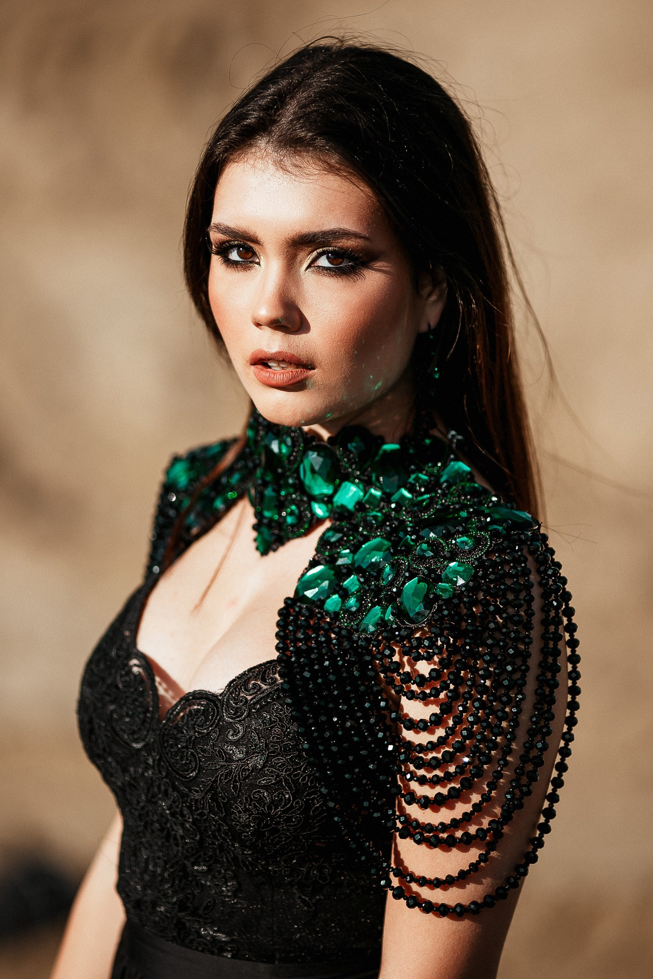 Украшения Титков 1. Фотосъёмка для бизнеса — предметное фото, репортаж с мероприятий, портреты людей, съёмка интерьера и экстерьера