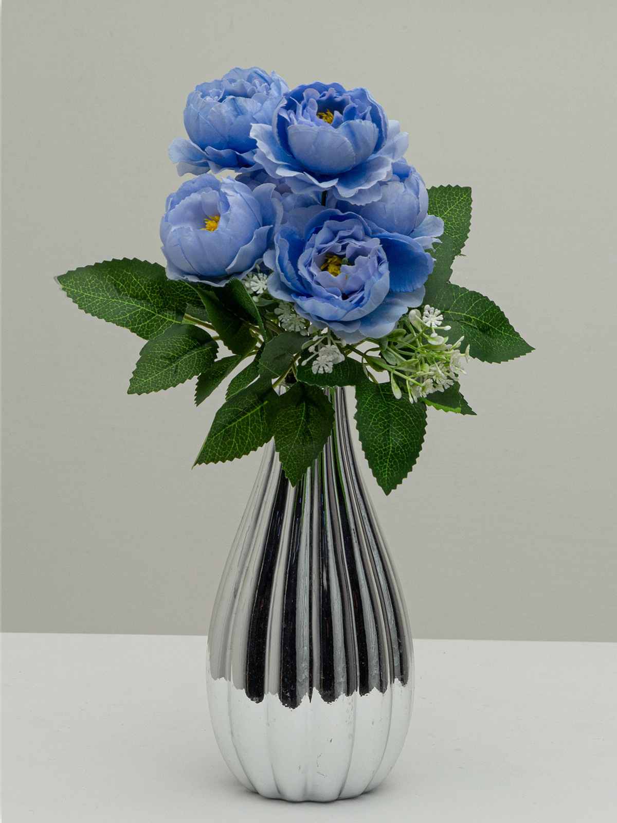 Цветы. Сборные фотосъёмки в Москве. фотосессии одежды.фотограф