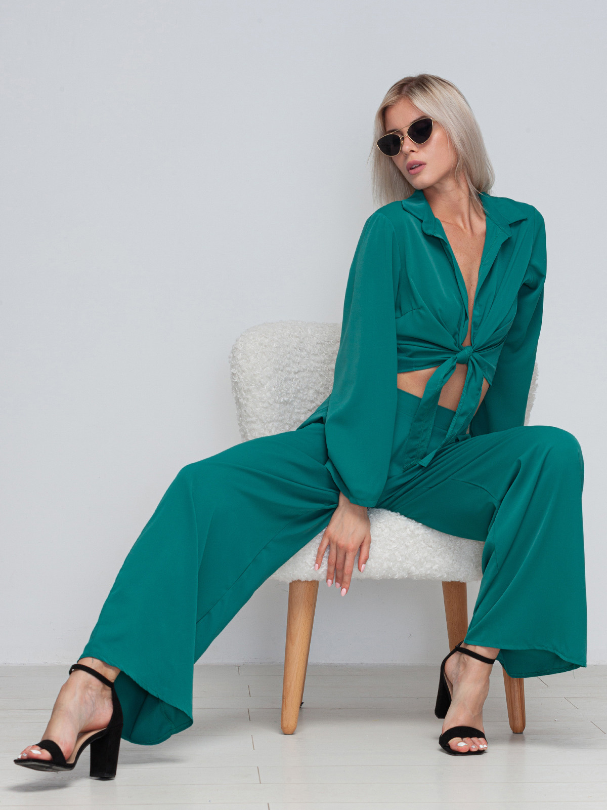 Летние костюмы. Сборные фотосъёмки в Москве. фотосессии одежды.фотограф