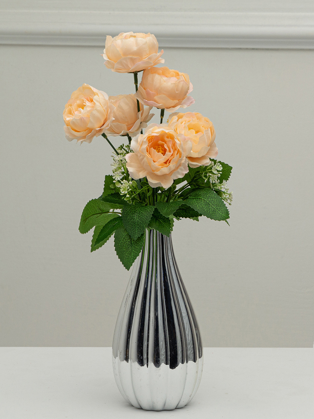 Цветы. Сборные фотосъёмки в Москве. фотосессии одежды.фотограф