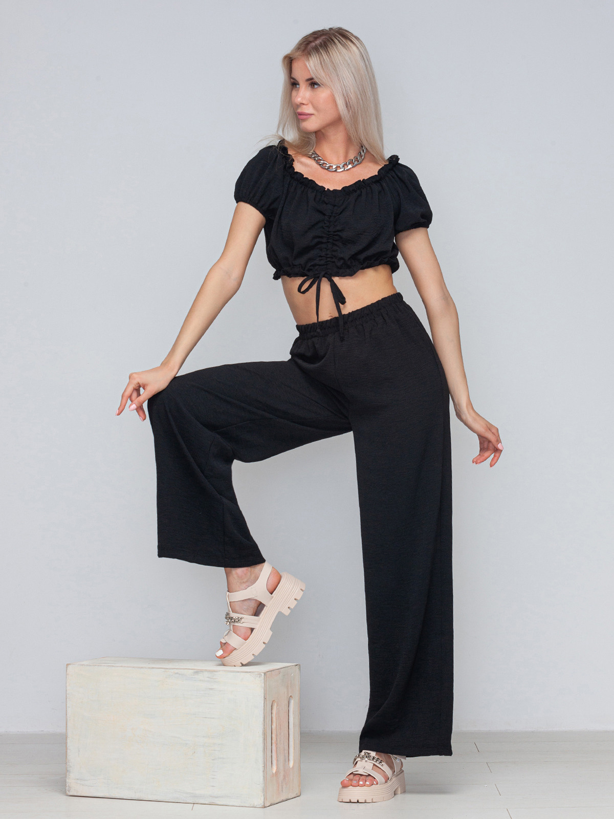 Летняя женская одежда. Сборные фотосъёмки в Москве. фотосессии одежды.фотограф