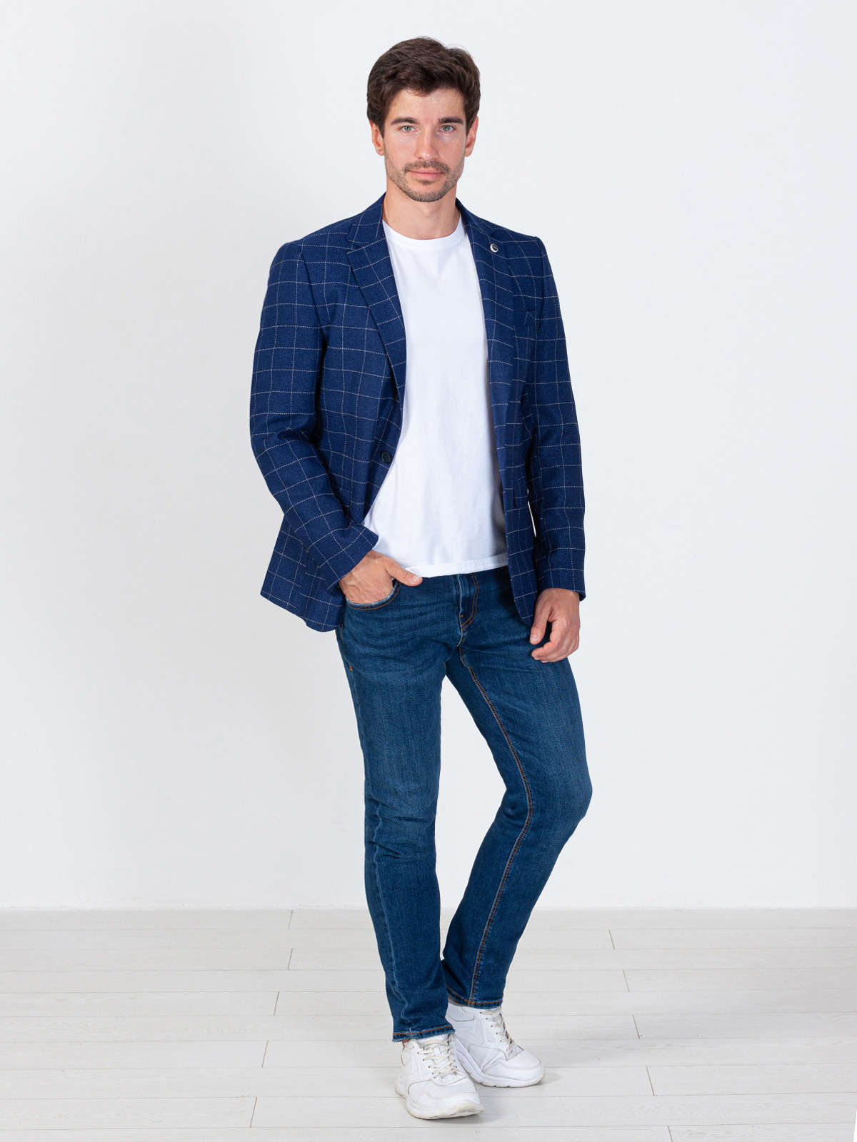 Фотосъемка карточки мужской пиджак. Сборные фотосъёмки в Москве. фотосессии одежды.фотограф