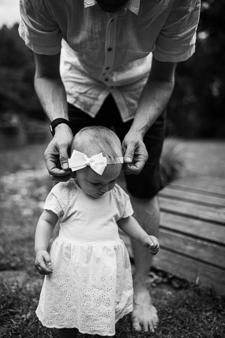 Коля, Ксюша, Саша, Андрей, Кира и бабушки | на даче