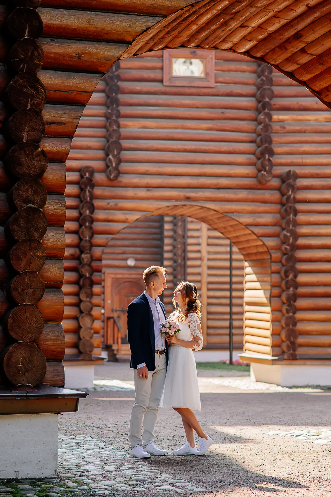 Свадебная фотосессия в Коломенском. Семейный и свадебный фотограф Семенова Инна