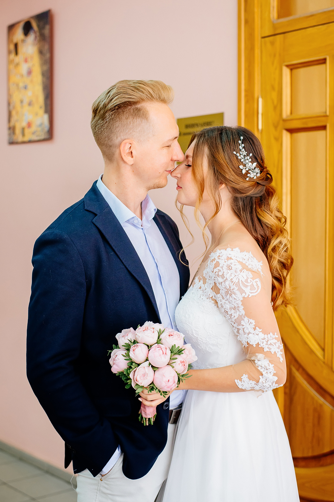 Свадебная фотосессия в Коломенском. Семейный и свадебный фотограф Семенова Инна