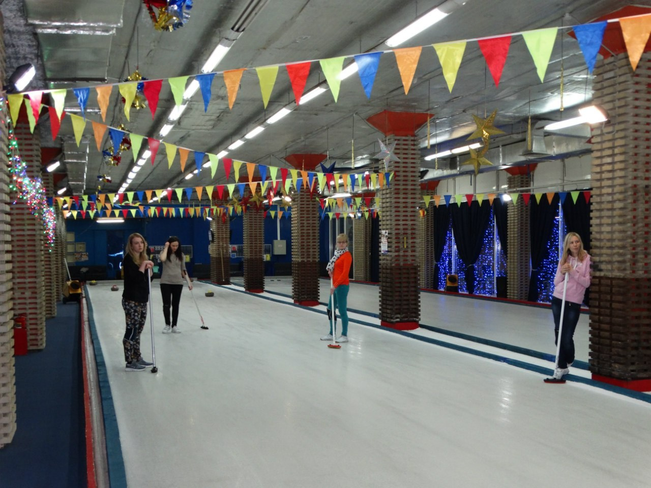 Кёрлинг | 10.04.2016. Галерея Фантим