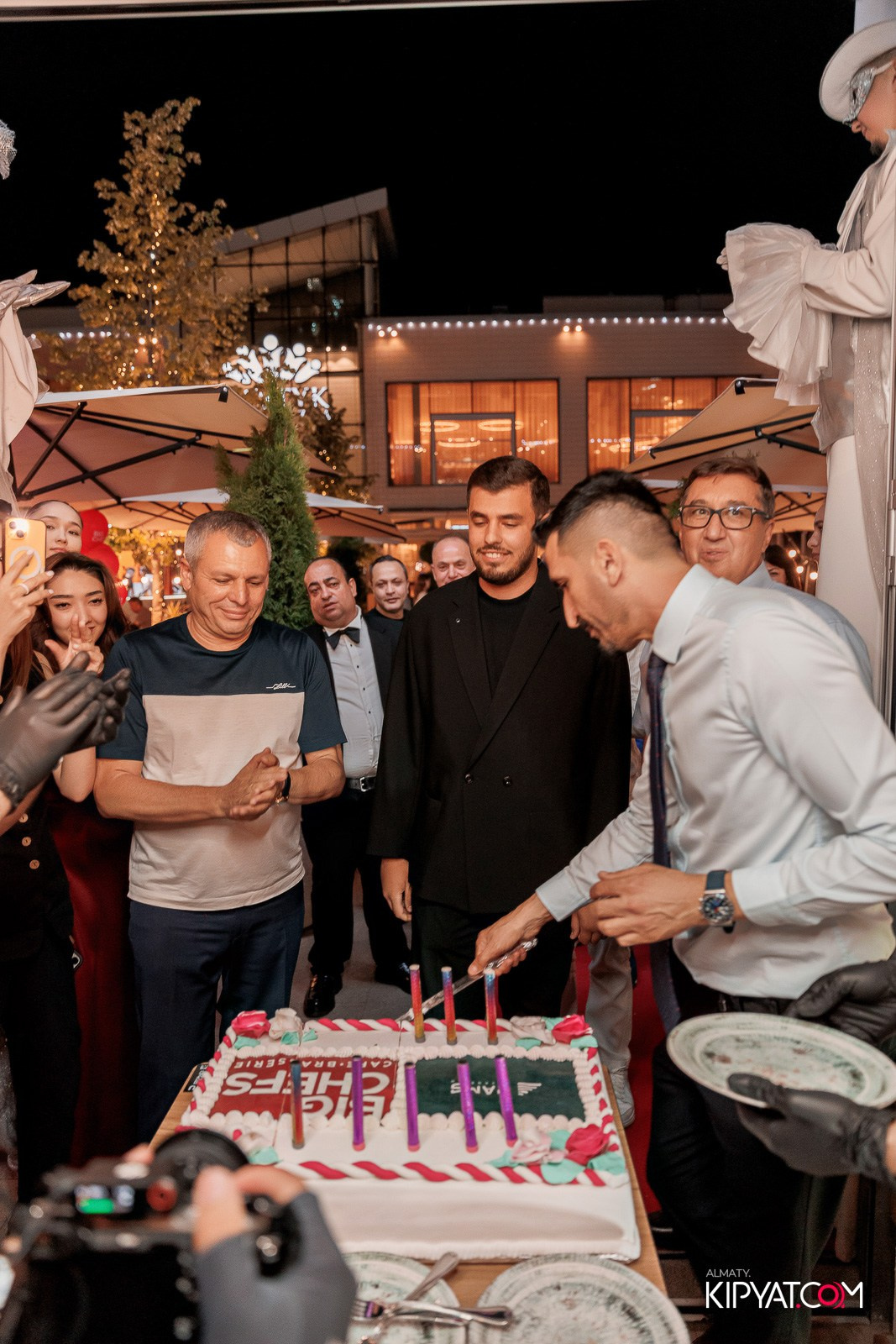 ОФИЦИАЛЬНОЕ ОТКРЫТИЕ РЕСТОРАНА BIG CHEFS. КИПЯТКОМ АЛМАТЫ!