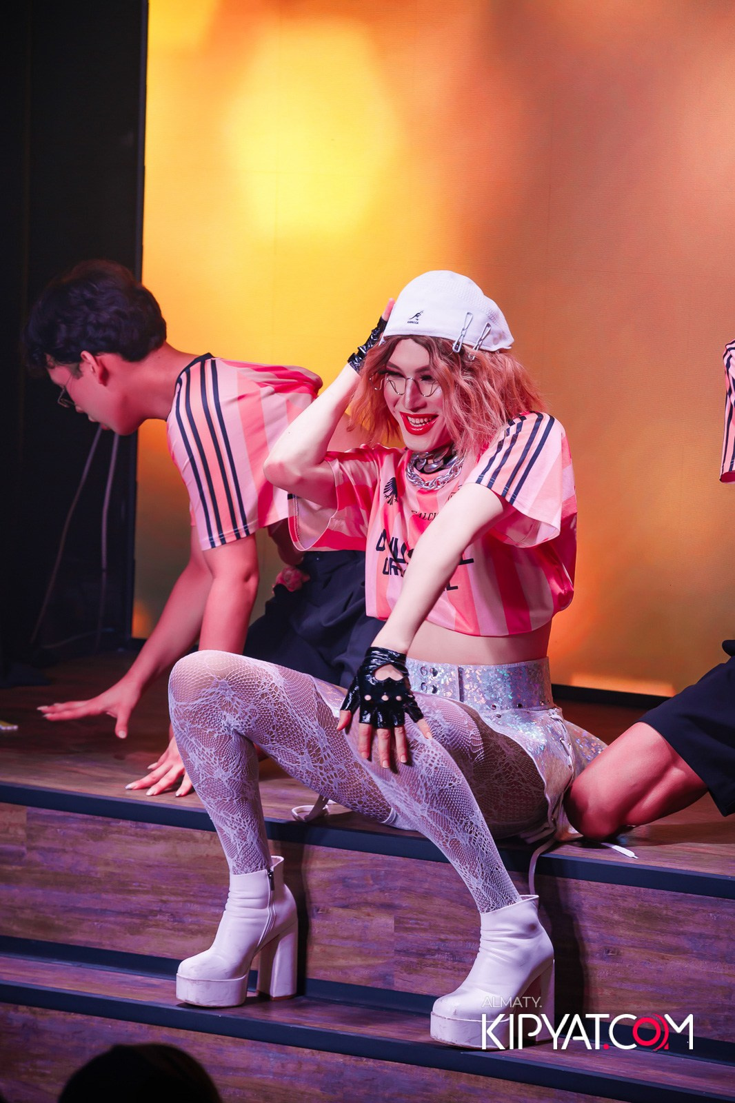 НОЧНОЙ КЛУБ ICON. КИПЯТКОМ АЛМАТЫ!