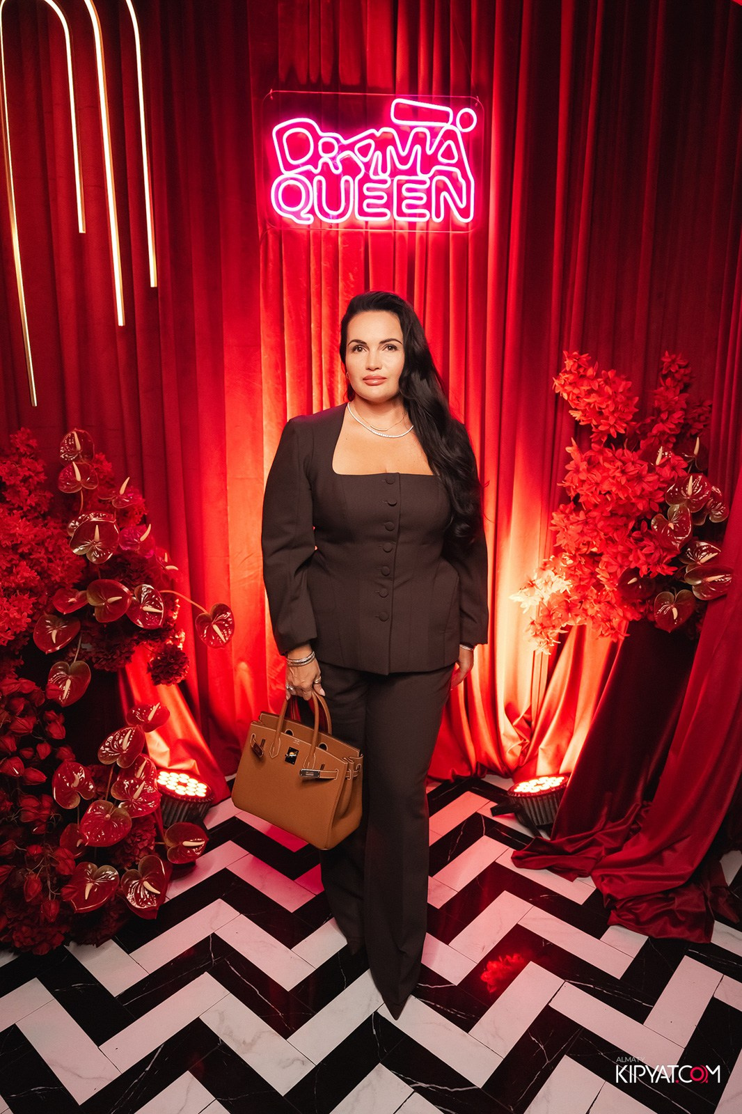 QUEEN. КИПЯТКОМ АЛМАТЫ!