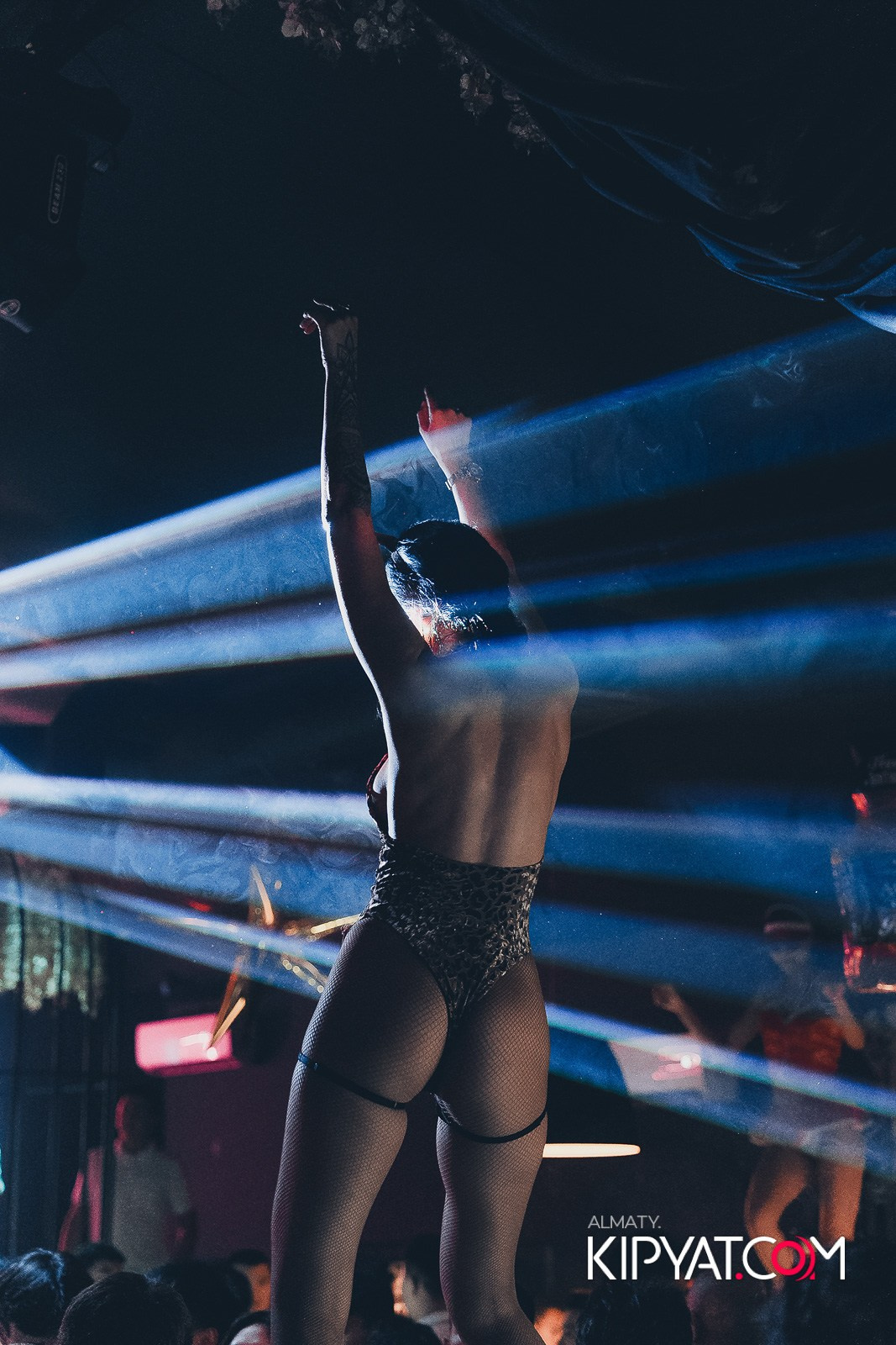 UYAT EMES BAR. КИПЯТКОМ АЛМАТЫ!