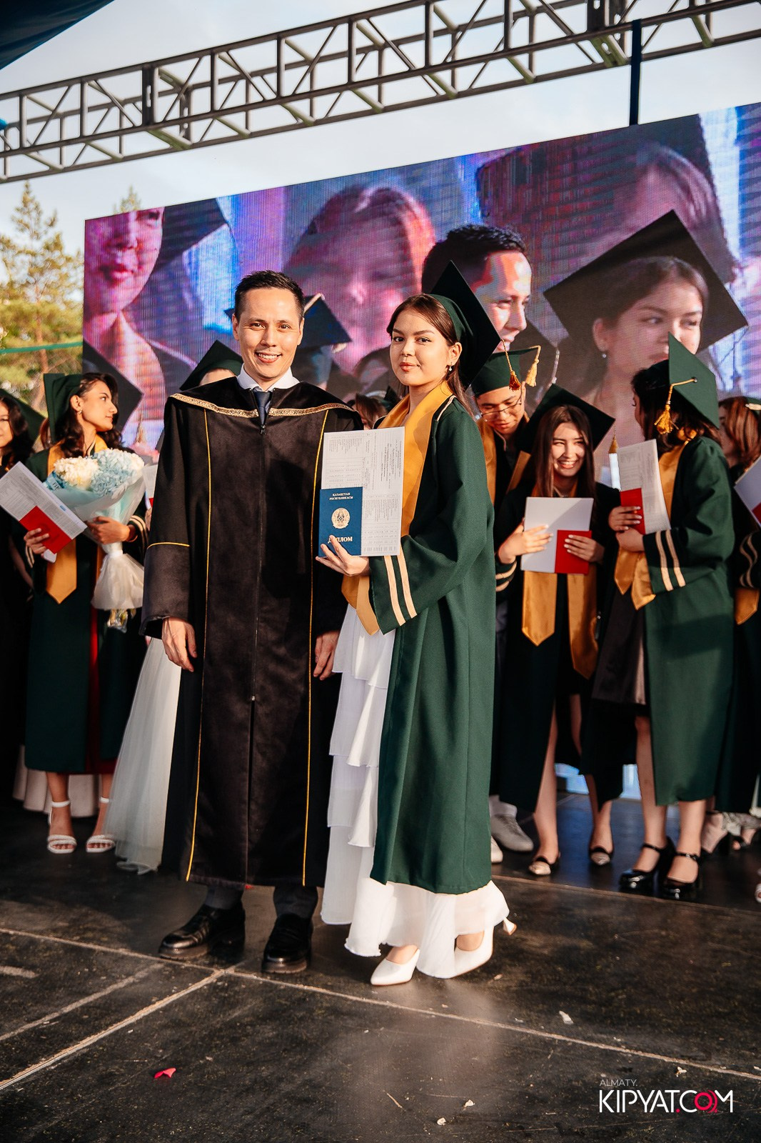 ВРУЧЕНИЕ ДИПЛОМОВ — НАРХОЗ КОЛЛЕДЖ. Part 3. КИПЯТКОМ АЛМАТЫ!